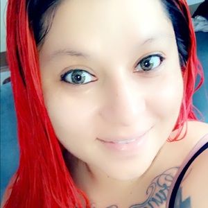 Meet your Posher, Raquel